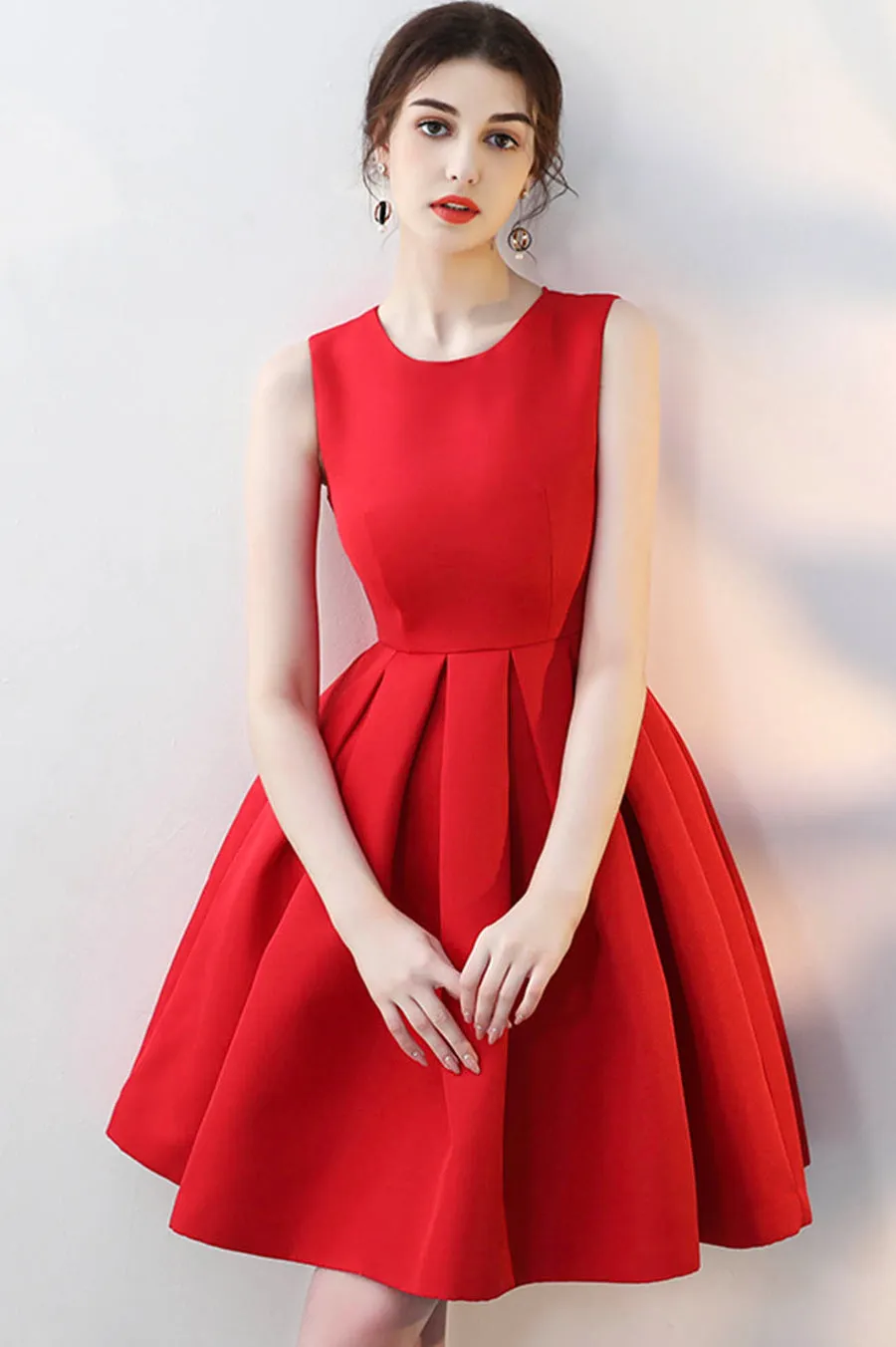 Luolandi Red Satin Short Prom Dresses A-Line Party Homecoming Dresses Cocktail Dresses