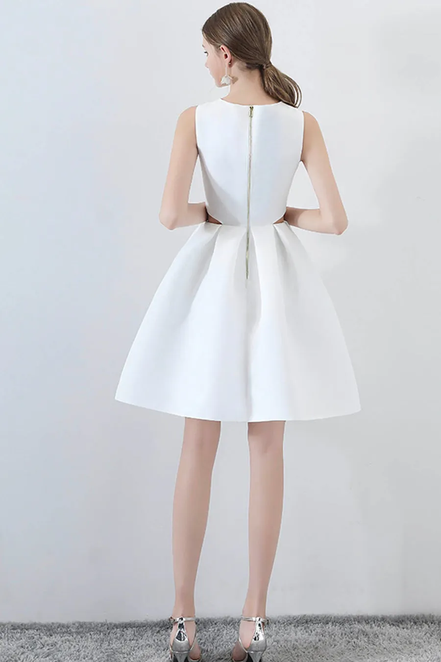 Luolandi White Satin Short Prom Dresses Cute A-Line Party Dresses Cocktail Dresses