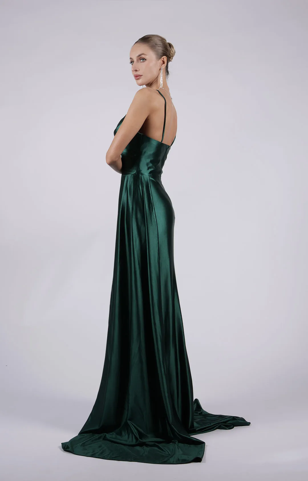 Mermaid Spaghetti Straps Pleated Sweep Train Prom Dress with Drape