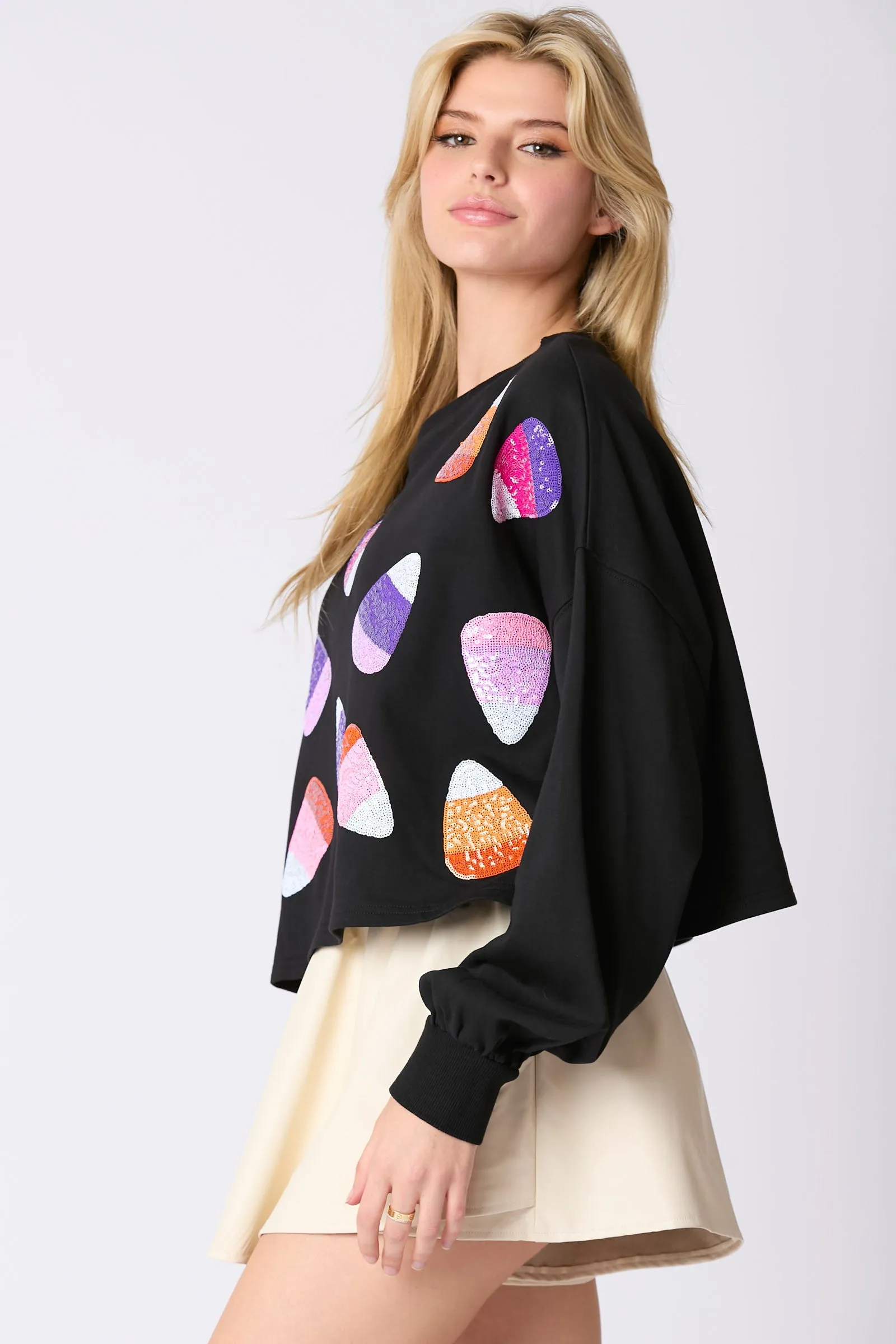 Peach Love Halloween Sequin Candy Corn Embroidery Cropped Sweatshirt In Black