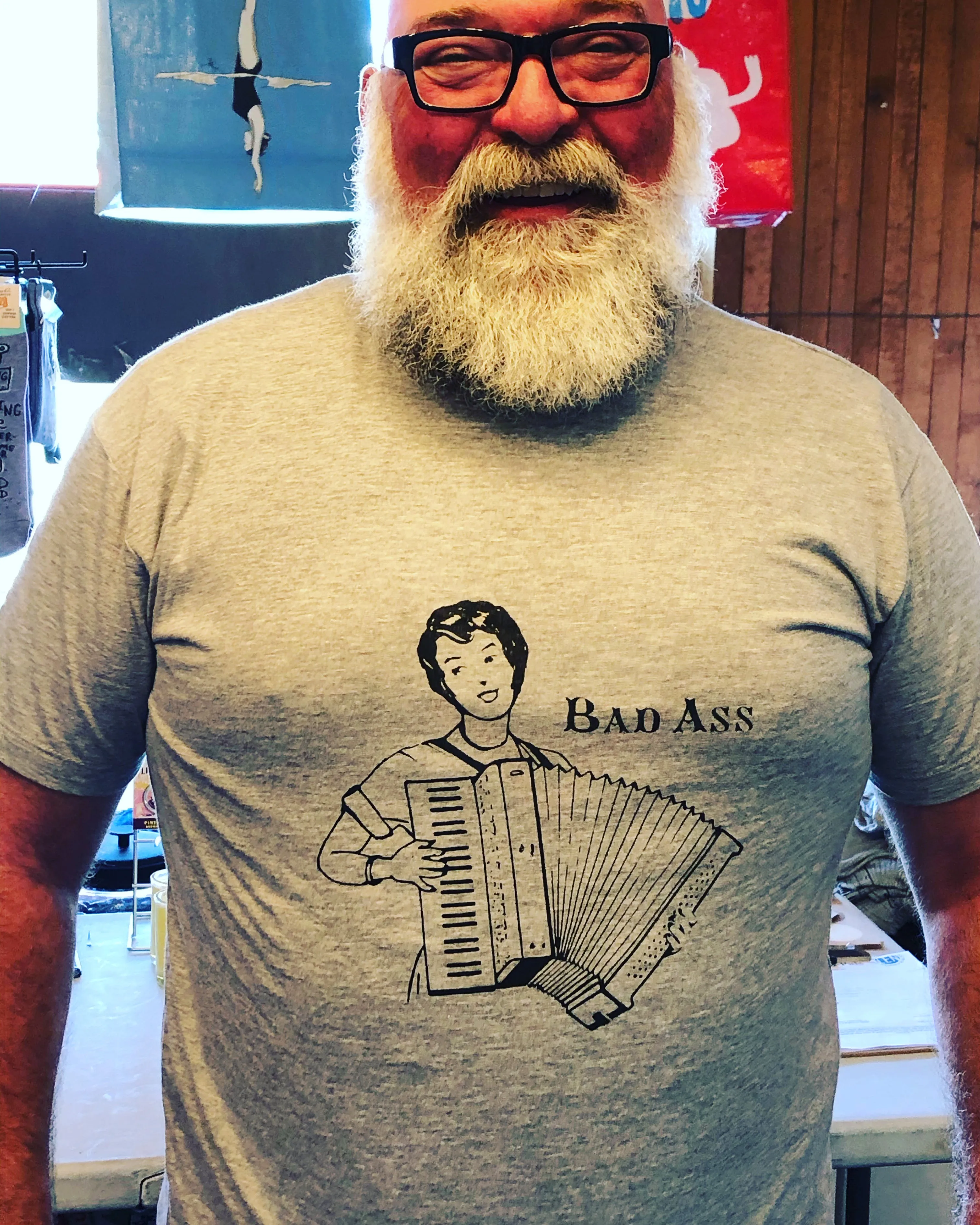 T-Shirt - BAD ASS
